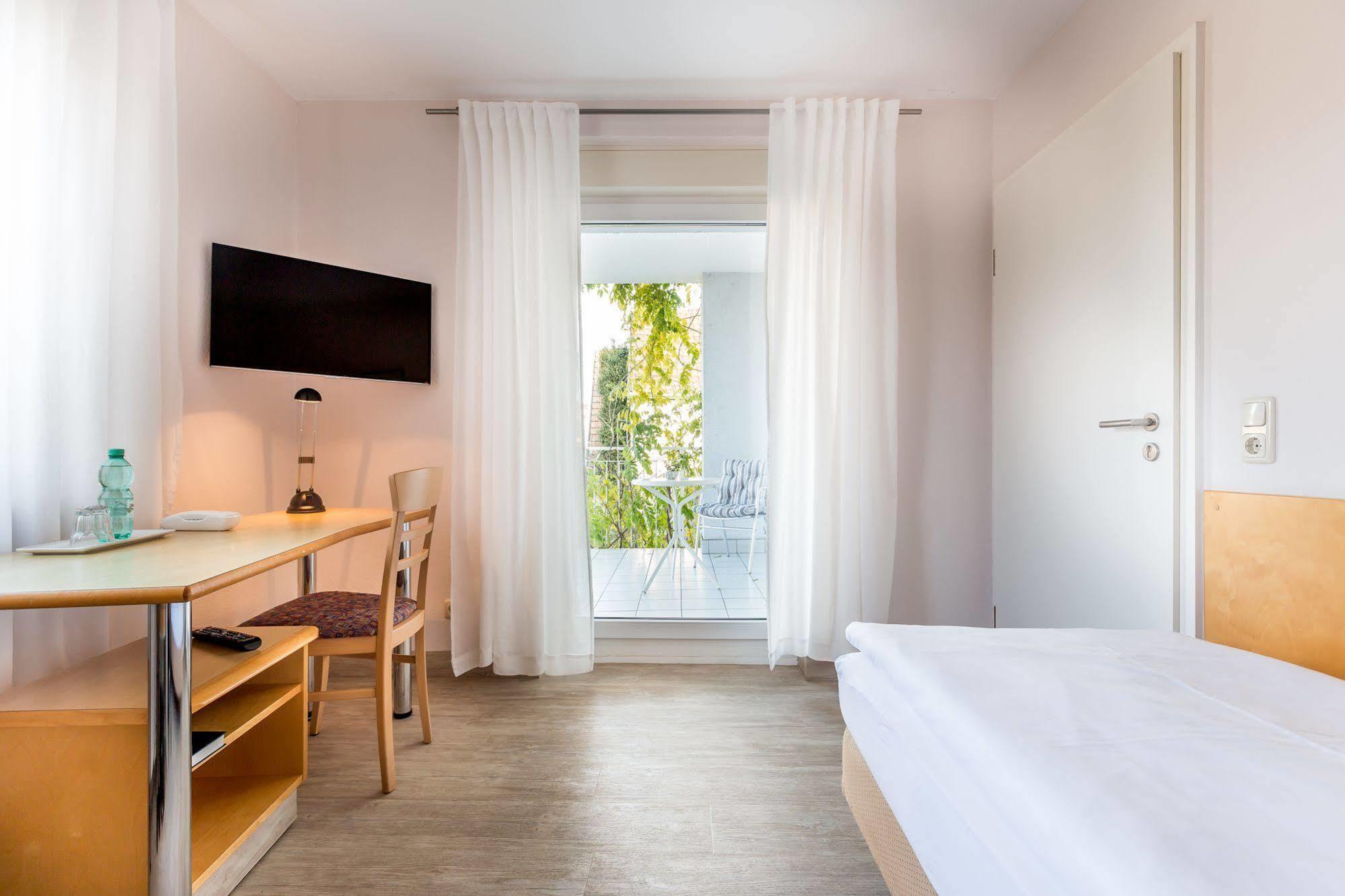 Hotel Am Rokokogarten Veitshöchheim Exteriör bild